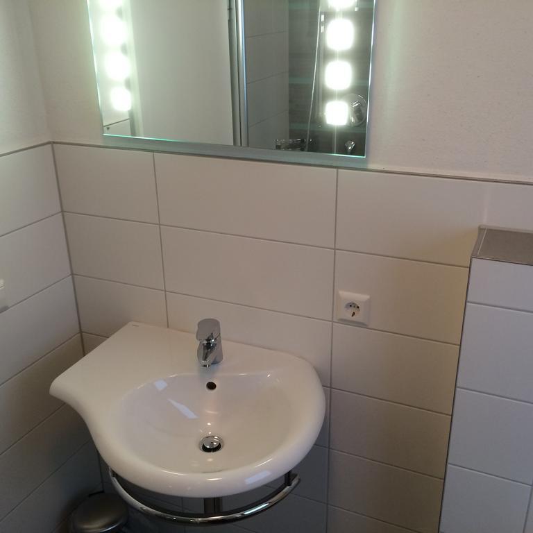 Ferienwohnung Bluetenweg Kluftern Friedrichshafen Rum bild